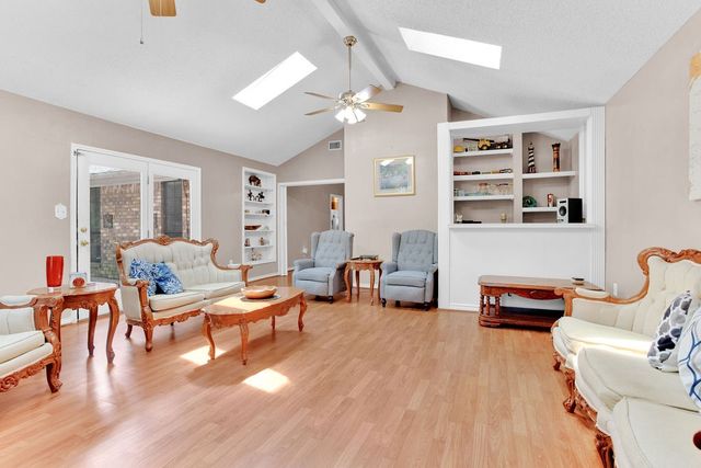 1511 Dolly Lane, Hideaway, TX 75771