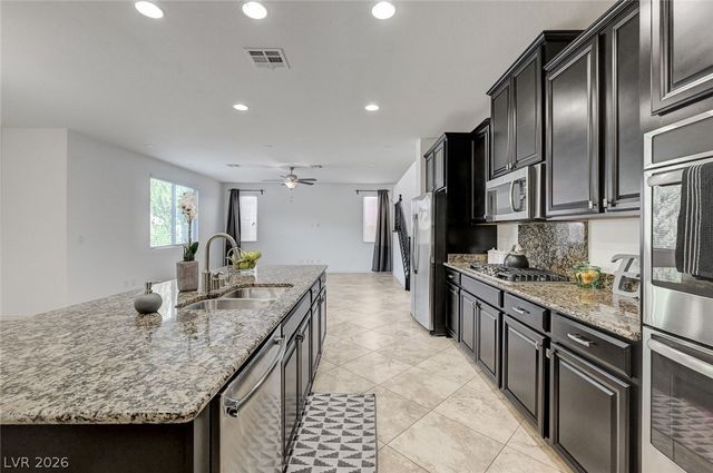 2894 Shining Sun Way, Henderson, NV 89052
