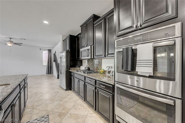 2894 Shining Sun Way, Henderson, NV 89052