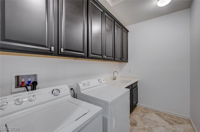2894 Shining Sun Way, Henderson, NV 89052