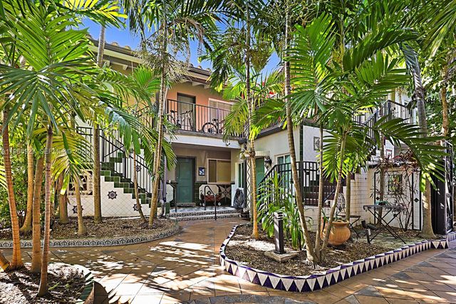 8142 Byron Ave 3, Miami Beach, FL 33141