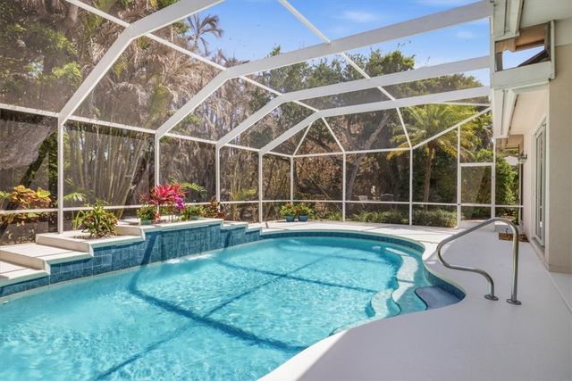 120 N White Jewel Court, Vero Beach, FL 32963