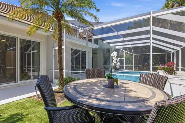 120 N White Jewel Court, Vero Beach, FL 32963