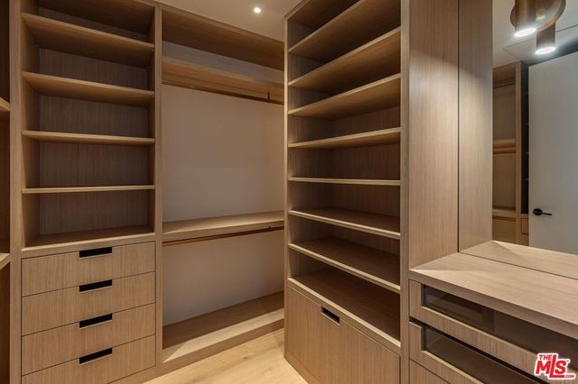 9455 Eden Drive, Beverly Hills, CA 90210