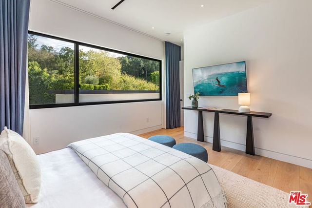 9455 Eden Drive, Beverly Hills, CA 90210