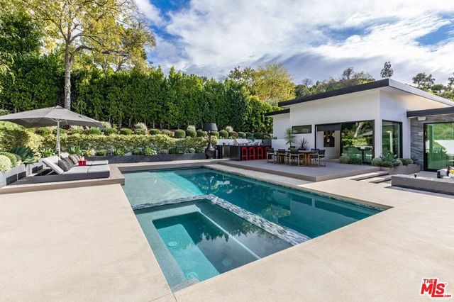9455 Eden Drive, Beverly Hills, CA 90210