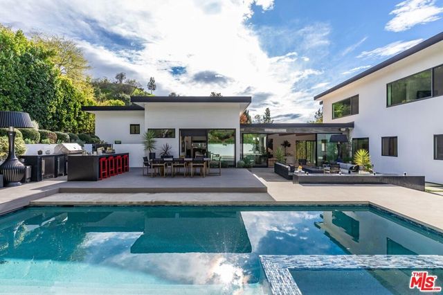 9455 Eden Drive, Beverly Hills, CA 90210