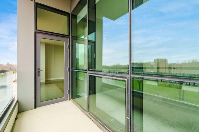 250 W Spring Street, 323, Columbus, OH 43215