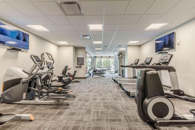 250 W Spring Street, 323, Columbus, OH 43215