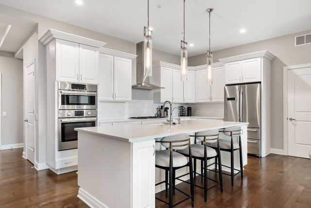 250 W Spring Street, 323, Columbus, OH 43215