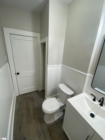 719 Chestnut Street, Laurens, SC 29360