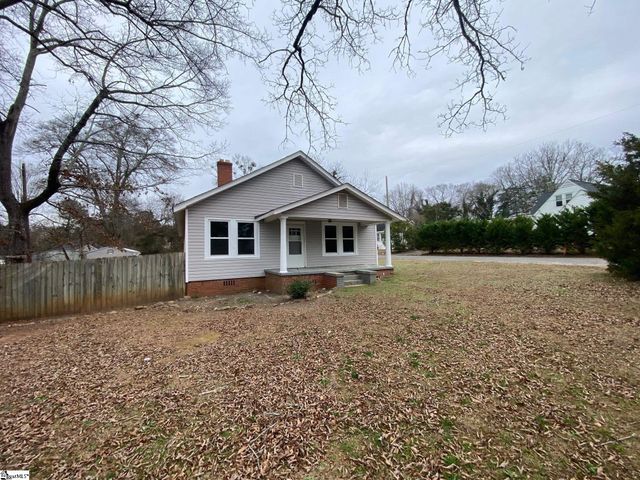 719 Chestnut Street, Laurens, SC 29360