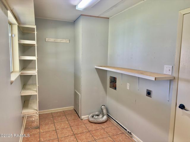 148 Emerite Drive, Lafayette, LA 70506