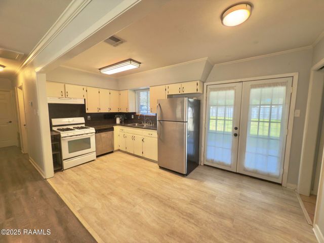 148 Emerite Drive, Lafayette, LA 70506