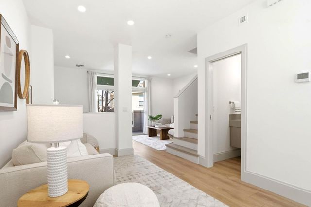 141 Huntington Court, Mountain View, CA 94043