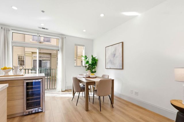 141 Huntington Court, Mountain View, CA 94043