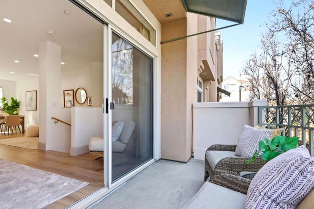 141 Huntington Court, Mountain View, CA 94043