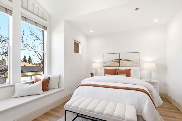 141 Huntington Court, Mountain View, CA 94043