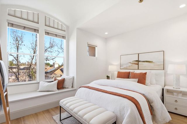 141 Huntington Court, Mountain View, CA 94043