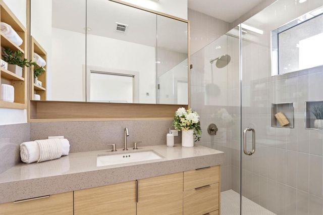 141 Huntington Court, Mountain View, CA 94043