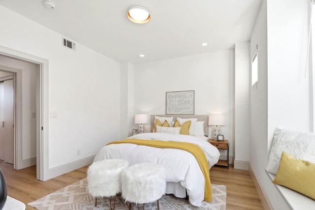 141 Huntington Court, Mountain View, CA 94043