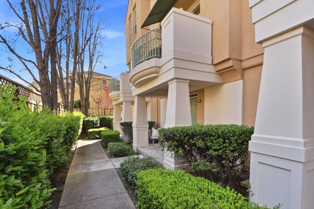 141 Huntington Court, Mountain View, CA 94043