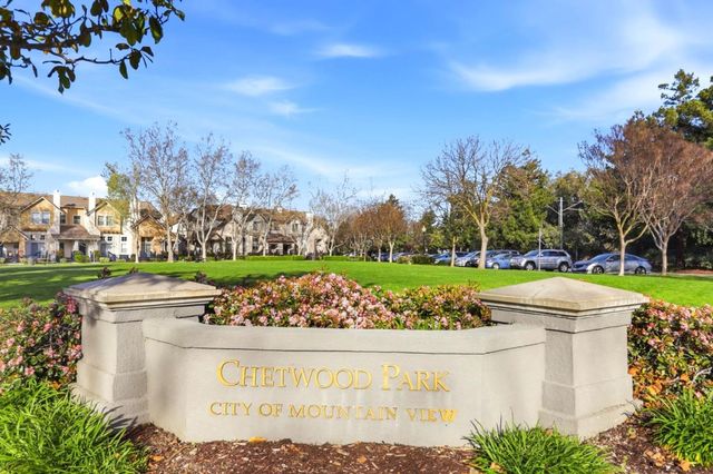 141 Huntington Court, Mountain View, CA 94043