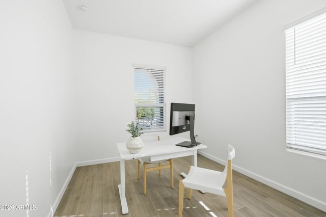 21718 N 58TH Street, Phoenix, AZ 85054