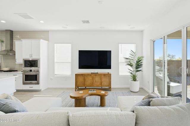 21718 N 58TH Street, Phoenix, AZ 85054