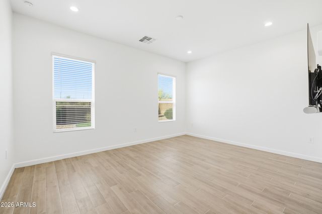 21718 N 58TH Street, Phoenix, AZ 85054