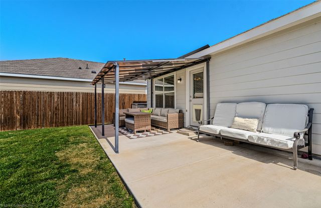 5715 Manarchos Lane, Forney, TX 75126