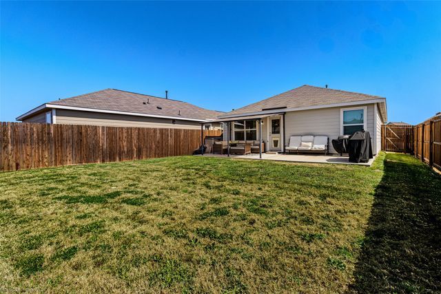 5715 Manarchos Lane, Forney, TX 75126