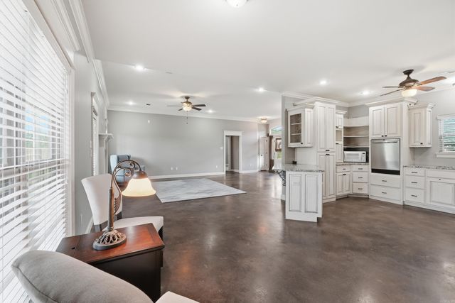 10 Colt Loop, Greenbrier, AR 72058