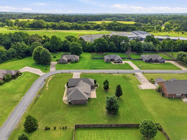 10 Colt Loop, Greenbrier, AR 72058