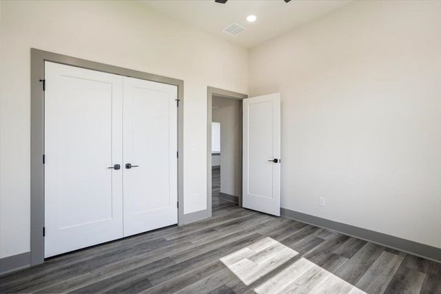 5530 N St. Paul St., Wichita, KS 67204