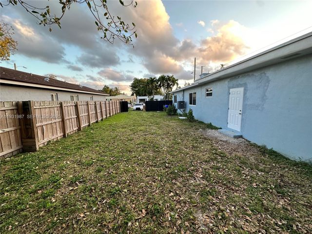 1791 NW 45th St, Miami, FL 33142