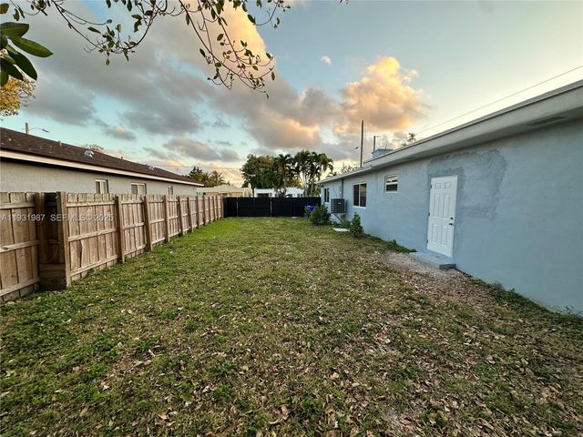 1791 NW 45th St, Miami, FL 33142