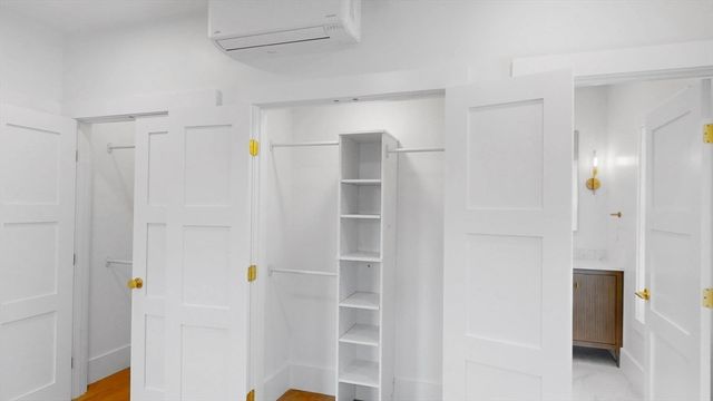 139 Sycamore St. B, Somerville, MA 02145