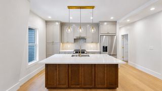 139 Sycamore St. B, Somerville, MA 02145
