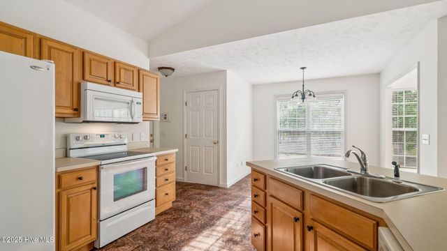 76 Shadow Lane, Whispering Pines, NC 28327