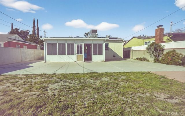 6444 Denny Avenue, North Hollywood, CA 91606