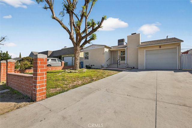 6444 Denny Avenue, North Hollywood, CA 91606