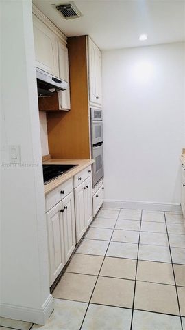 6506 Dockside Circle, Greenacres, FL 33463
