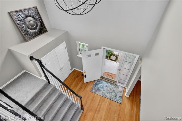 2032 Dover Drive, Wixom, MI 48393