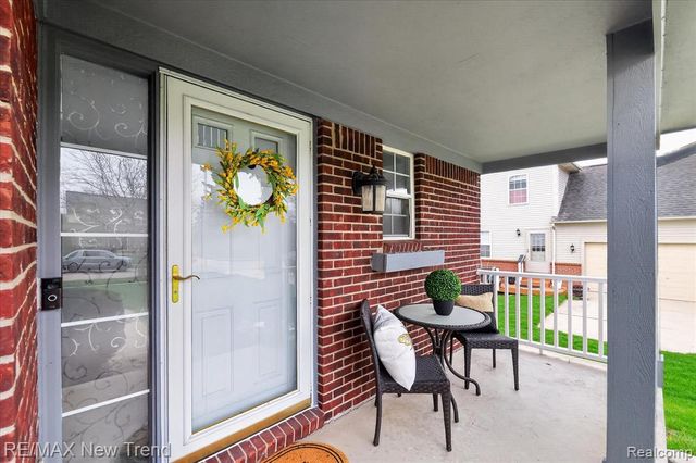 2032 Dover Drive, Wixom, MI 48393