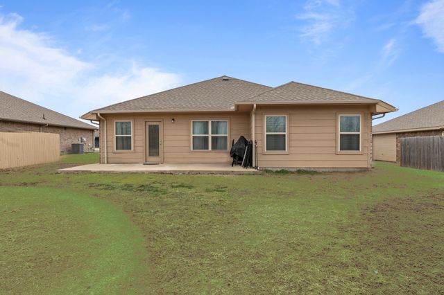 115 Oak Springs Loop, Mabank, TX 75147