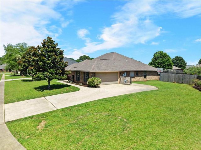 25832 Keldon Court, Daphne, AL 36526