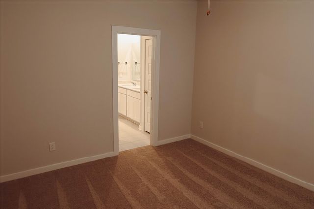 16 Courageous Side Way, Magnolia, TX 77354