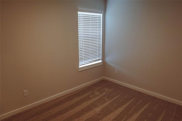 16 Courageous Side Way, Magnolia, TX 77354