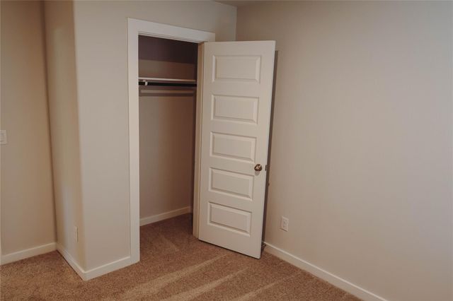 16 Courageous Side Way, Magnolia, TX 77354